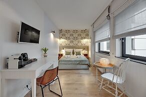 Deo Plaza by Downtown Apartments