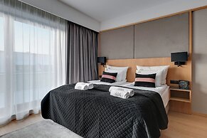 Deo Plaza by Downtown Apartments