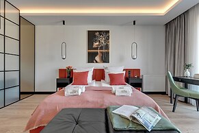 Deo Plaza by Downtown Apartments