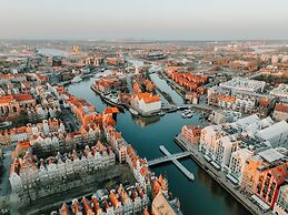 Deo Plaza by Downtown Apartments