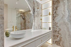 Deo Plaza by Downtown Apartments