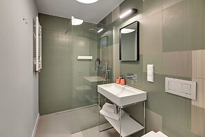 Deo Plaza by Downtown Apartments