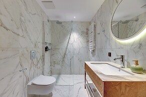 Deo Plaza by Downtown Apartments