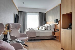 Deo Plaza by Downtown Apartments