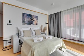 Deo Plaza by Downtown Apartments