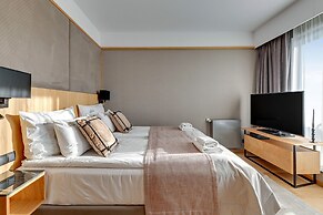 Deo Plaza by Downtown Apartments