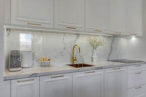 Deo Plaza by Downtown Apartments