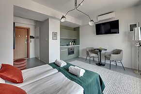 Deo Plaza by Downtown Apartments