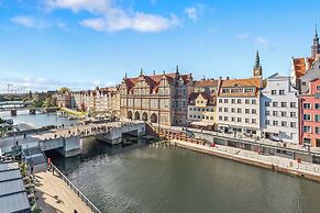 Deo Plaza by Downtown Apartments