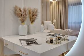 Deo Plaza by Downtown Apartments