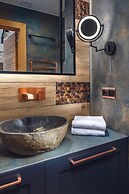 Deo Plaza by Downtown Apartments