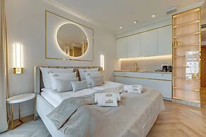 Deo Plaza by Downtown Apartments