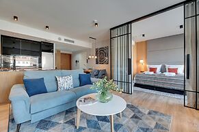 Deo Plaza by Downtown Apartments