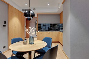 Deo Plaza by Downtown Apartments