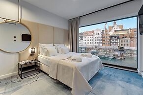 Deo Plaza by Downtown Apartments