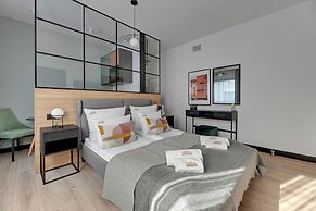 Deo Plaza by Downtown Apartments