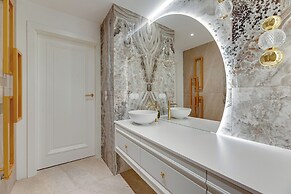 Deo Plaza by Downtown Apartments