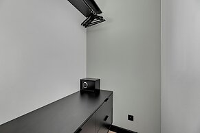 Deo Plaza by Downtown Apartments