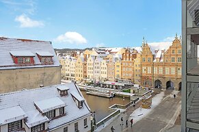 Deo Plaza by Downtown Apartments