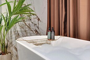 Deo Plaza by Downtown Apartments