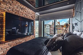 Deo Plaza by Downtown Apartments