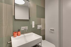 Deo Plaza by Downtown Apartments