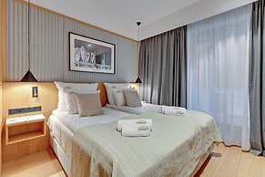 Deo Plaza by Downtown Apartments