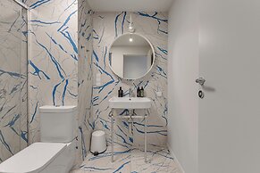 Deo Plaza by Downtown Apartments