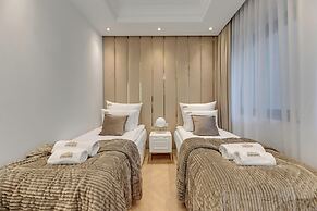 Deo Plaza by Downtown Apartments