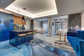 Deo Plaza by Downtown Apartments