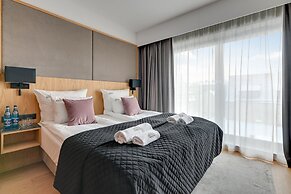 Deo Plaza by Downtown Apartments