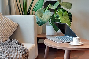 Deo Plaza by Downtown Apartments