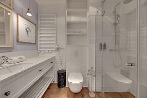 Deo Plaza by Downtown Apartments