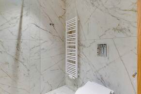 Deo Plaza by Downtown Apartments