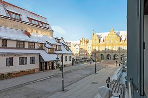 Deo Plaza by Downtown Apartments