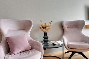 Deo Plaza by Downtown Apartments