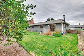 1 Mi to Dtwn: Enumclaw Family Retreat!