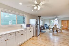 1 Mi to Dtwn: Enumclaw Family Retreat!