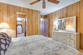 2 Mi to Lake Havasu: Pet-friendly Home w/ Grill!