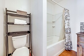 Twentynine Palms 'harmonic House' w/ Mtn Views!