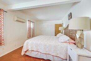 Twentynine Palms 'harmonic House' w/ Mtn Views!