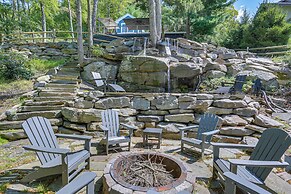 Lakefront Gem w/ Hot Tub & Boat Dock in Greentown