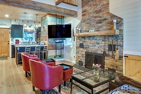 Lakefront Gem w/ Hot Tub & Boat Dock in Greentown