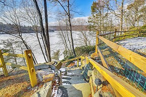 Lakefront Gem w/ Hot Tub & Boat Dock in Greentown