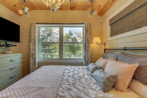 Lakefront Gem w/ Hot Tub & Boat Dock in Greentown