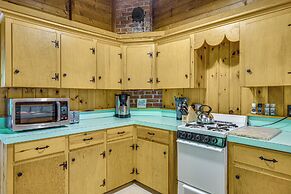 Rustic Cabin w/ Squam Lake Access & Fireplace!