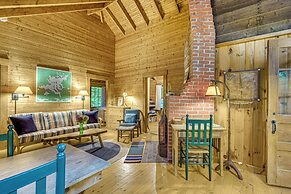 Rustic Cabin w/ Squam Lake Access & Fireplace!