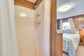 3 Mi to Lake Michigan: Pet-friendly Home!