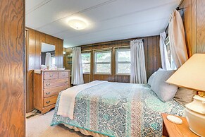 3 Mi to Lake Michigan: Pet-friendly Home!