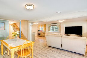 Cedar Creek Reservoir Retreat w/ Fire Pit + Deck!